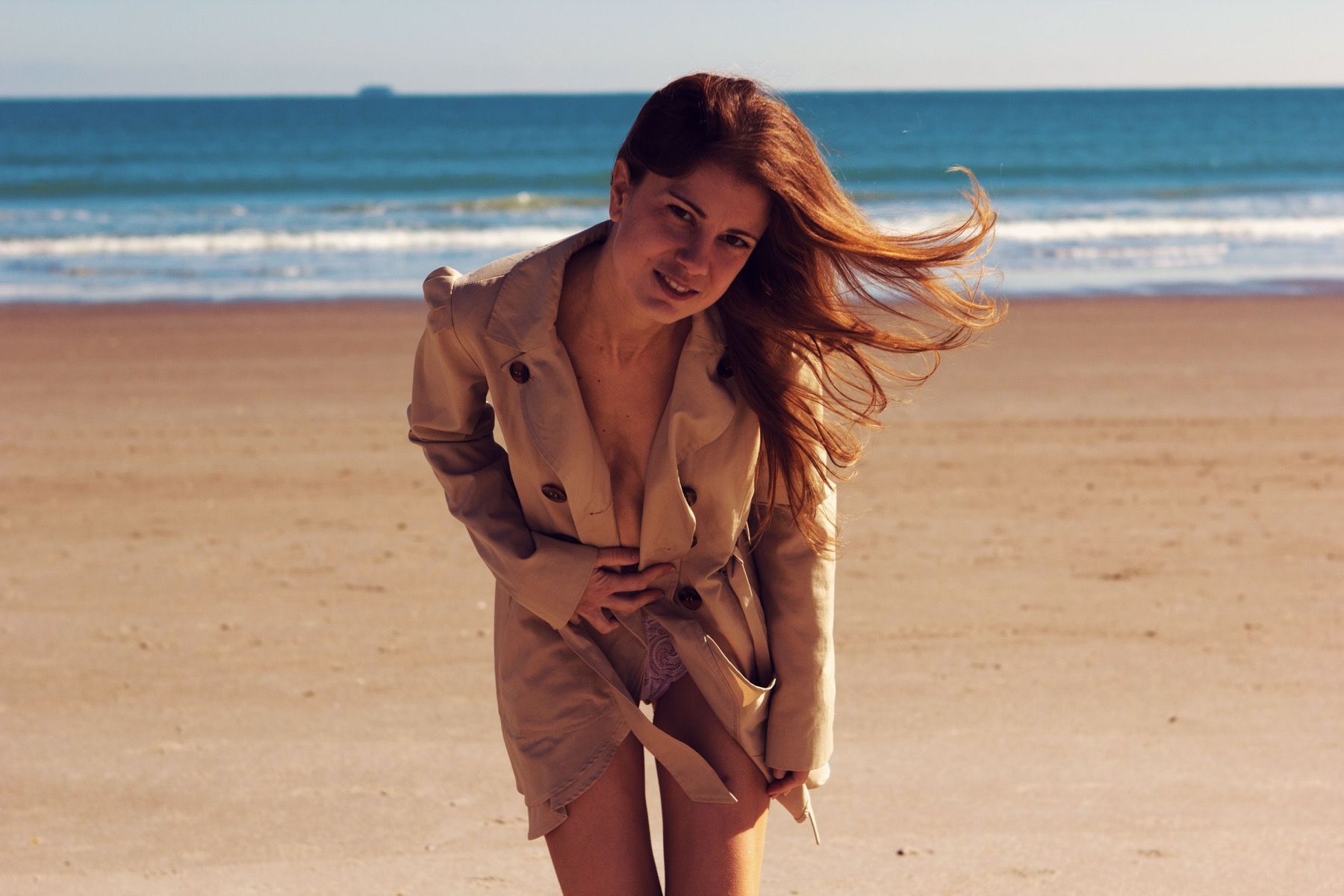 Belle de Plage, frame 1