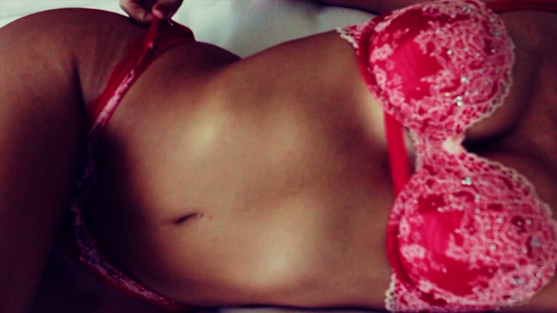 Cinta Roja, frame 2